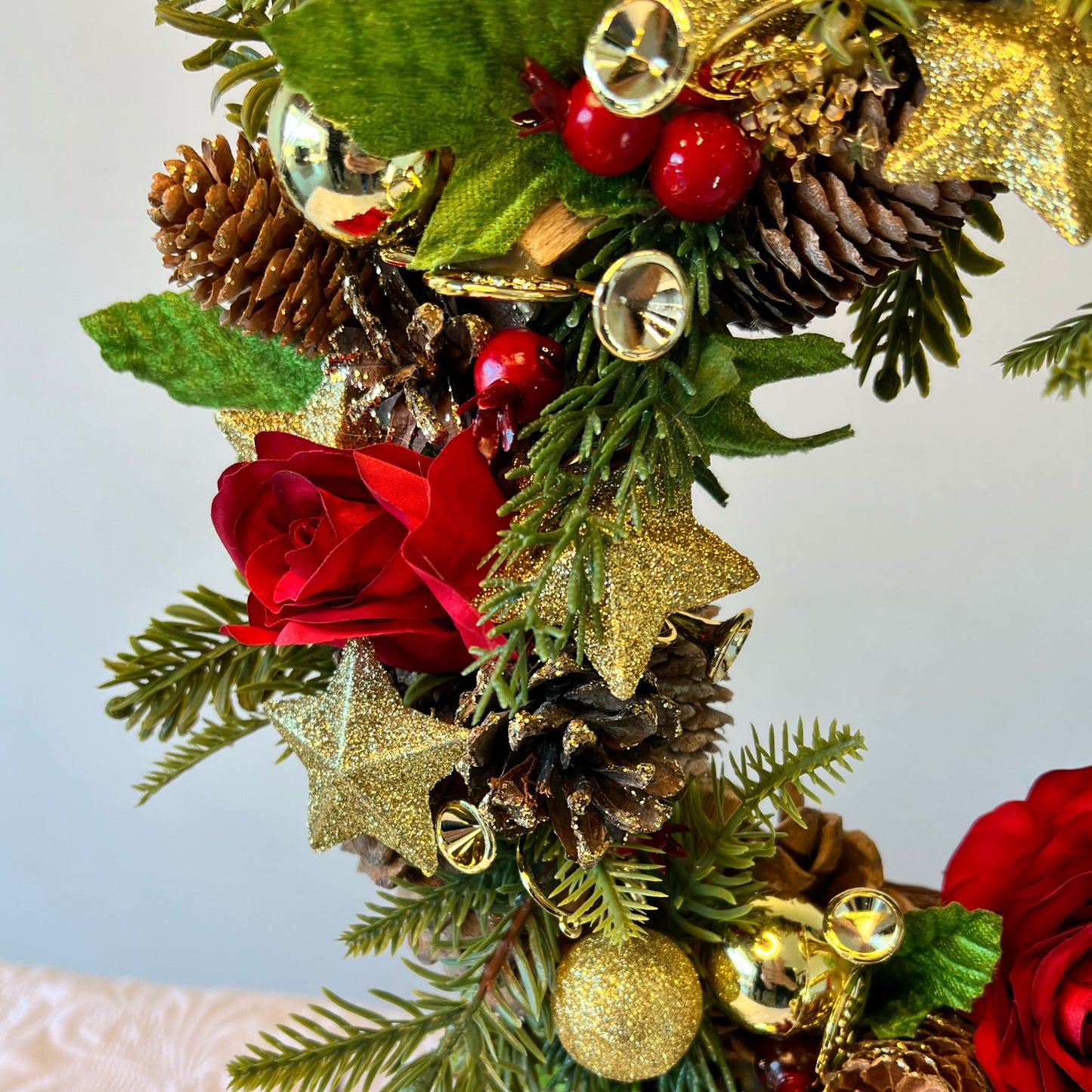Christmas Wreath Table Centerpiece "Wreath in the Stars" - HM Grande Flora - artificial flowers Australia - luxury table decor