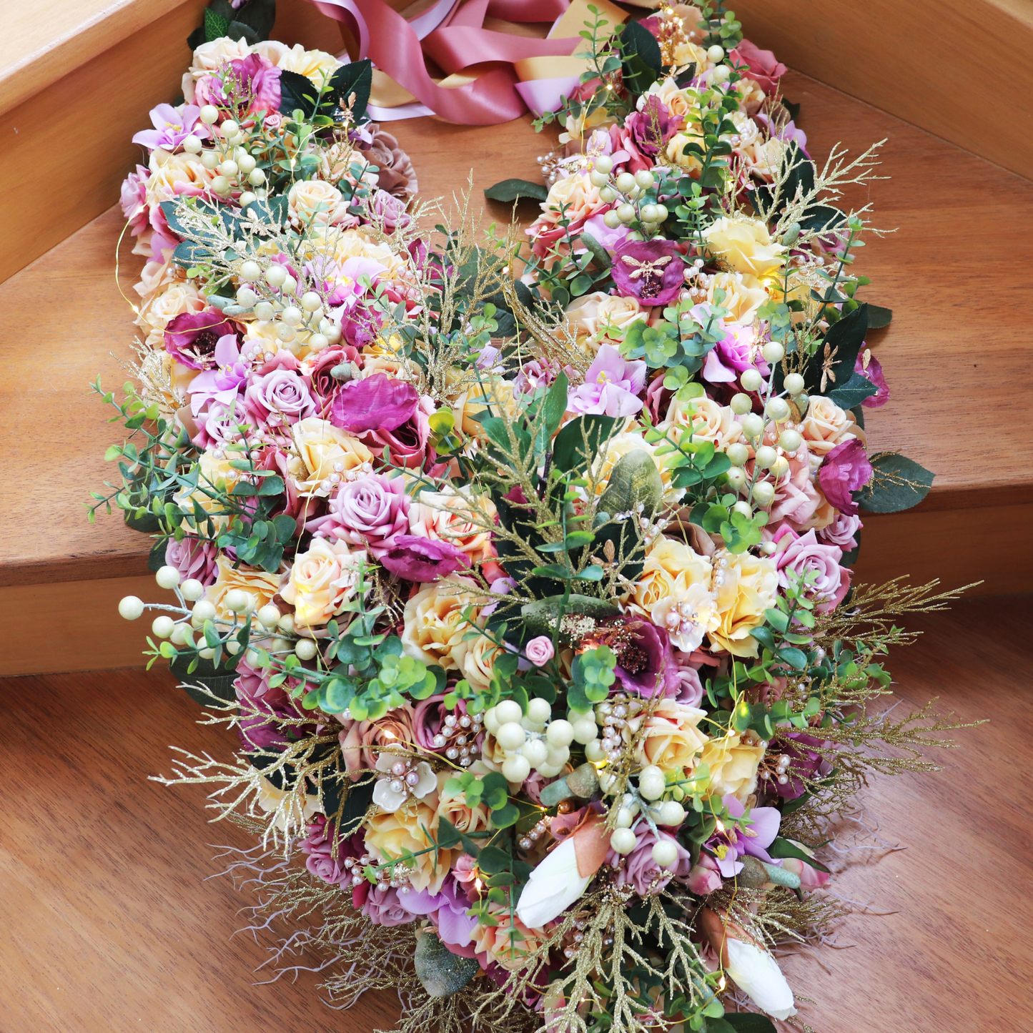 Equestrian Garland - Adjustable